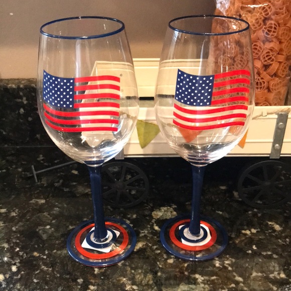 Set of 2 Pier 1 wine Glasses with the American Flag. New with tag.